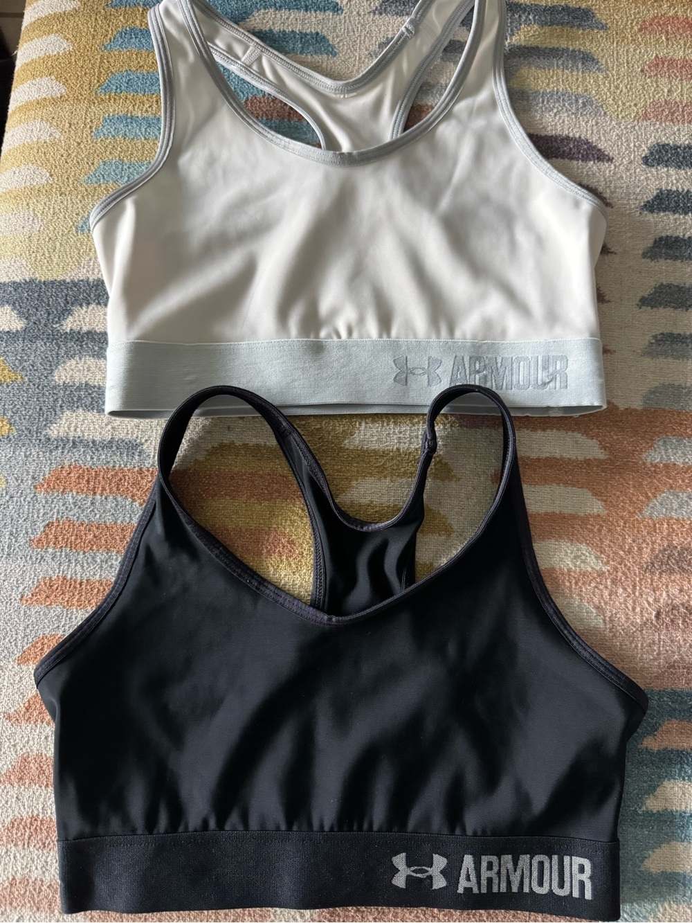 Under Armour sports bras / S
